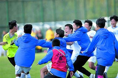 英超：利物浦4-0大胜埃弗顿（英超：利物浦4球零封埃弗顿）