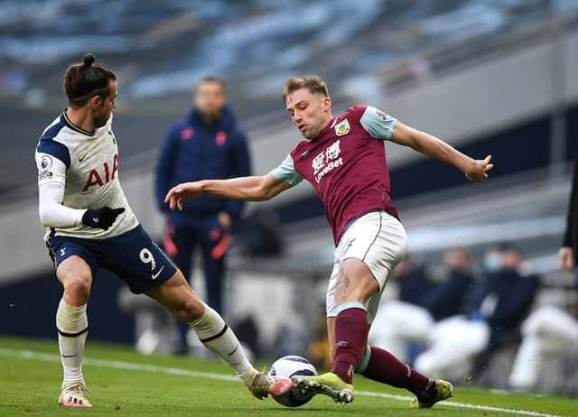 马丁内斯：C罗被罚下主要因为他太有激情；我们必须自我批评（马丁内斯称C罗染红因过于激动，球队必须进行自我反省）