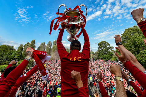 “苏超”决赛进行在即，人民海军泰州舰、南通舰为主队加油（“苏超”决战在即，人民海军泰州舰、南通舰为主队助威）