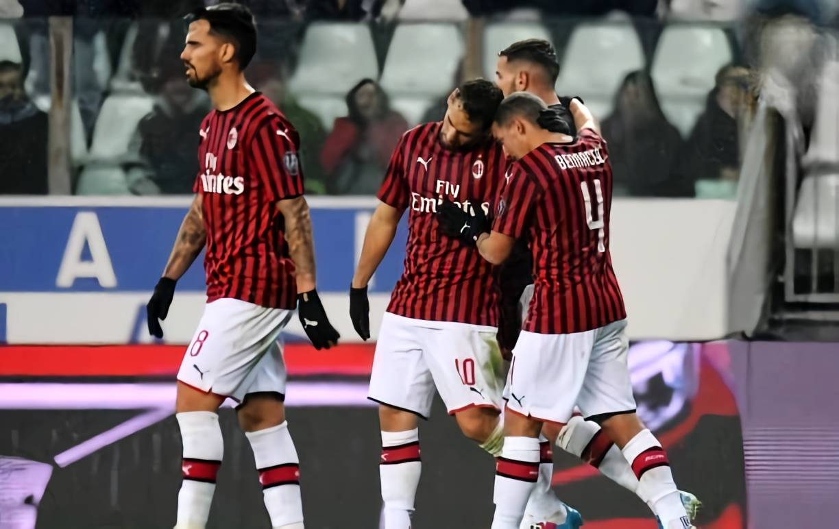 天要亡我？44岁阿隆索欲哭无泪：10大后卫仅1人能用 2天后迎生死战（44岁阿隆索陷防线危机：10名后卫仅1人可用，2天后迎生死战）