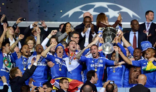 杨瀚森8+4+3 开拓者不敌雷霆；湖人险胜爵士（杨瀚森8分4板3助，雷霆擒开拓者；湖人惊险击退爵士）