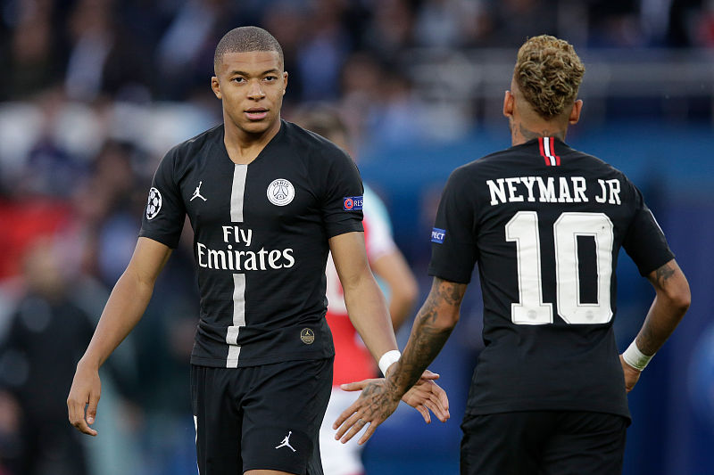 🧤以父之名，浅浅过个诞辰日~🎂今天是科贝尔的28...（🧤以父守门，低调庆生~🎂科贝尔迎来28岁）