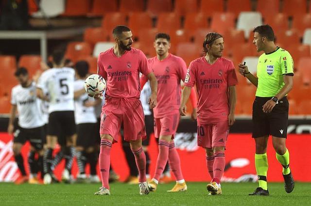 复兴的起点：2014年世界杯法国队球员表现回顾&盘点（法国队复兴起航：2014年世界杯球员表现回顾与盘点）